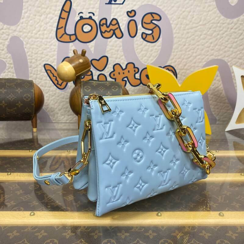 L0vis Vvtt0n Coussin BB M24338