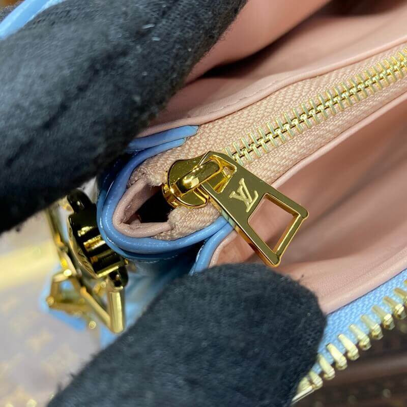 L0vis Vvtt0n Coussin BB M24338