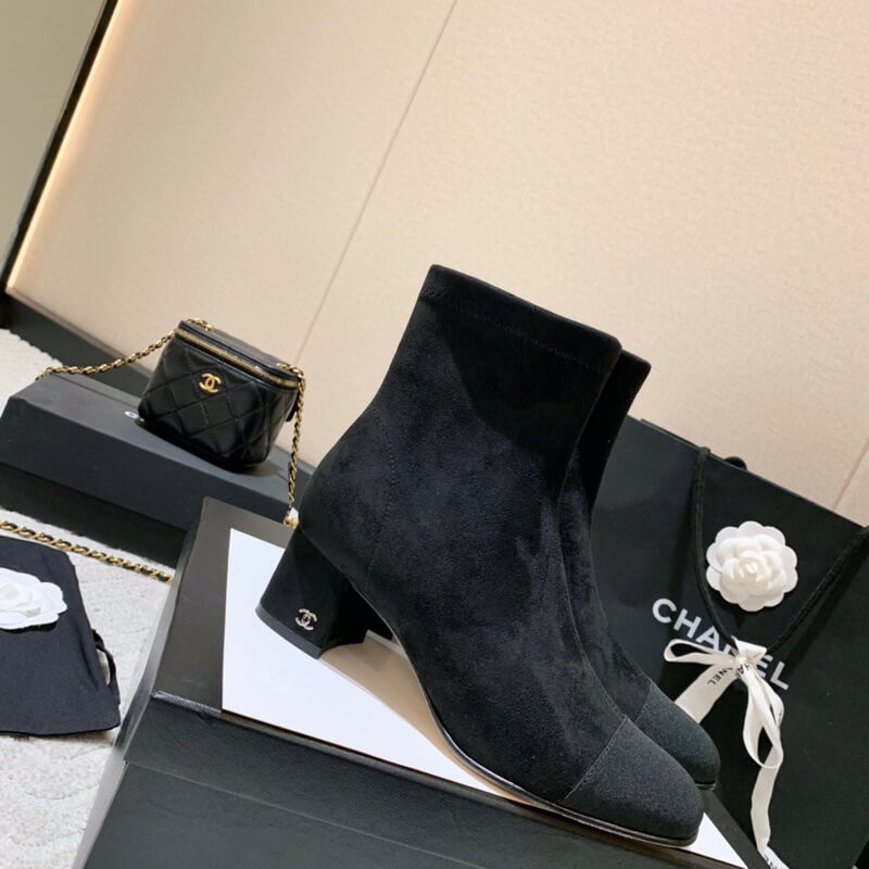 Ch**el Chunky Heel Short Boots