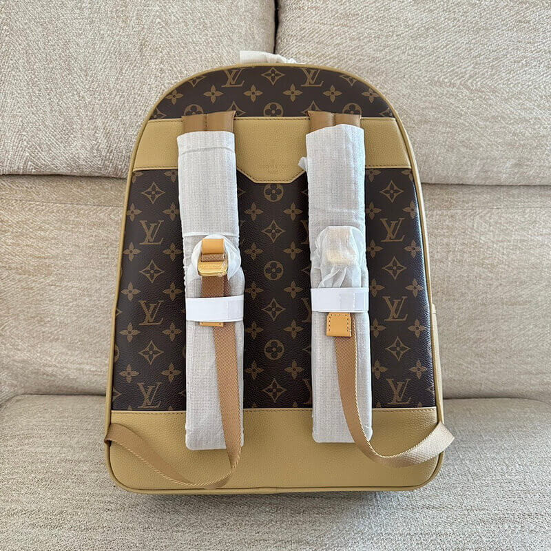 lv menL0vis Vvtt0n Outdoor Backpack