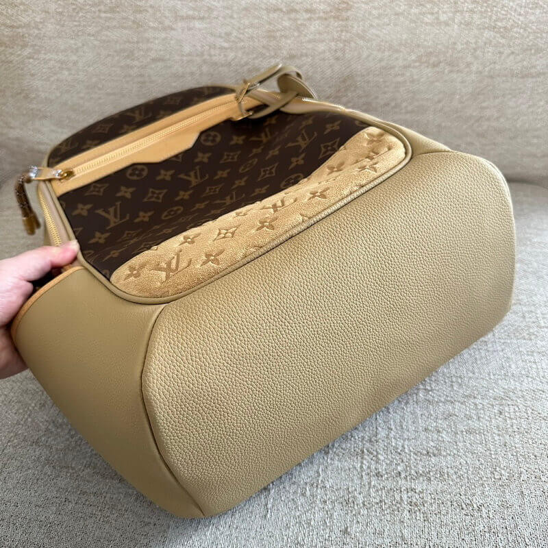 lv menL0vis Vvtt0n Outdoor Backpack