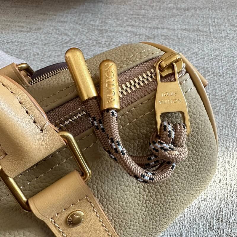 L0vis Vvtt0n Keepall Bandoulière 25