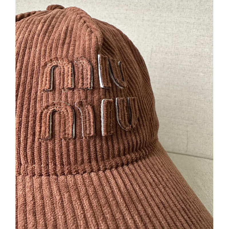 M1um1u Embossed Logo Velvet Hat