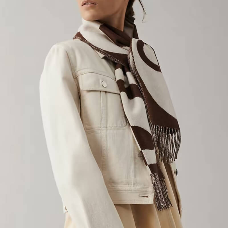 H**me5 Casaque Charms Muffler Chocolat