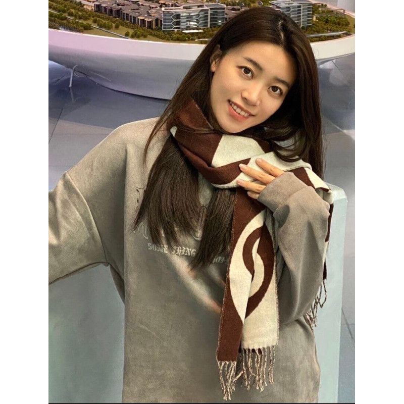 H**me5 Casaque Charms Muffler Chocolat