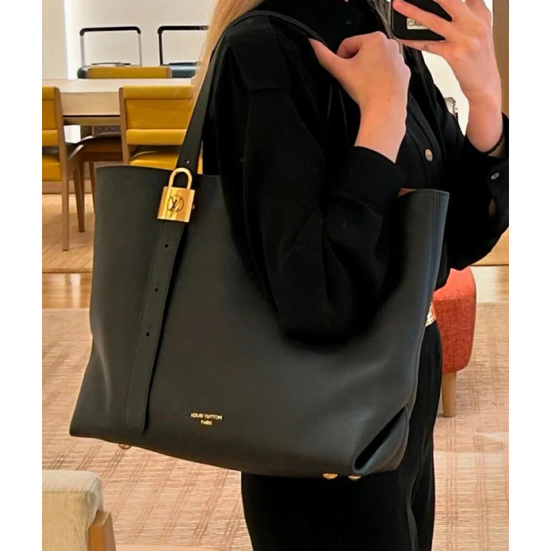 L0vis Vvtt0n Low Key Cabas MM M25341