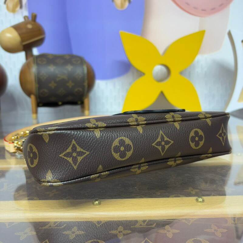 LV x TM Pochette Accessoires M13440