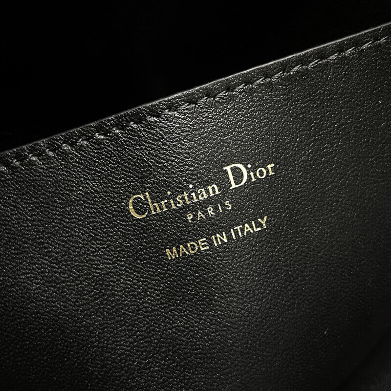 D10r Medium Nolita Bag M2312