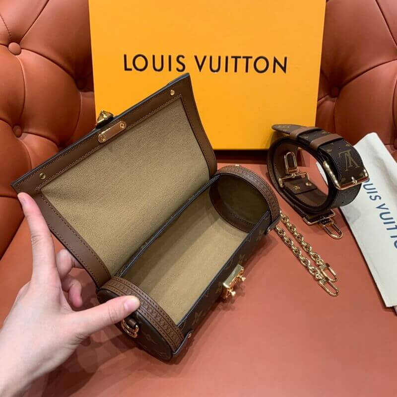 L0vis Vvtt0n Papillon Trunk M57835