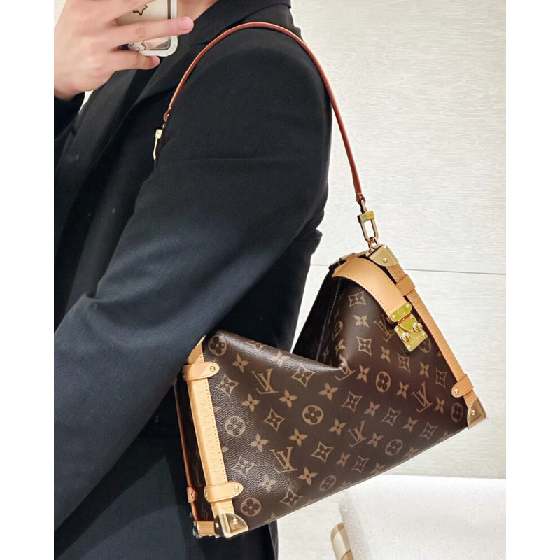 L0vis Vvtt0n Side Trunk GM M14513