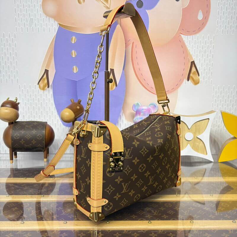 L0vis Vvtt0n Side Trunk GM M14513