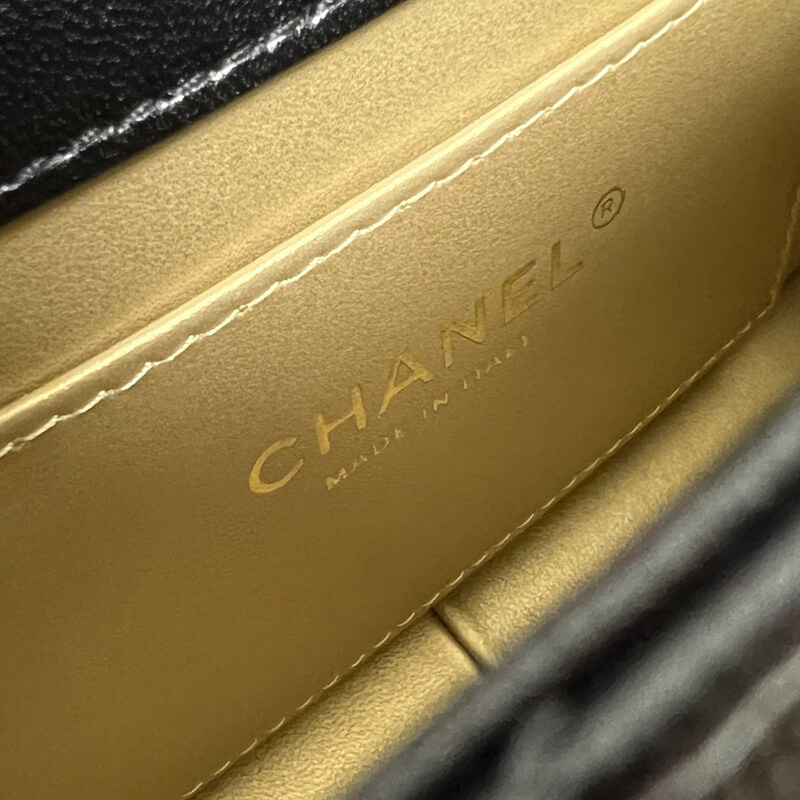 Ch**el Mini Flap Bag Shiny Lambskin AS4986