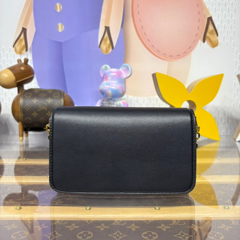 L0vis Vvtt0n Wallet On Chain LV Bloom M14564