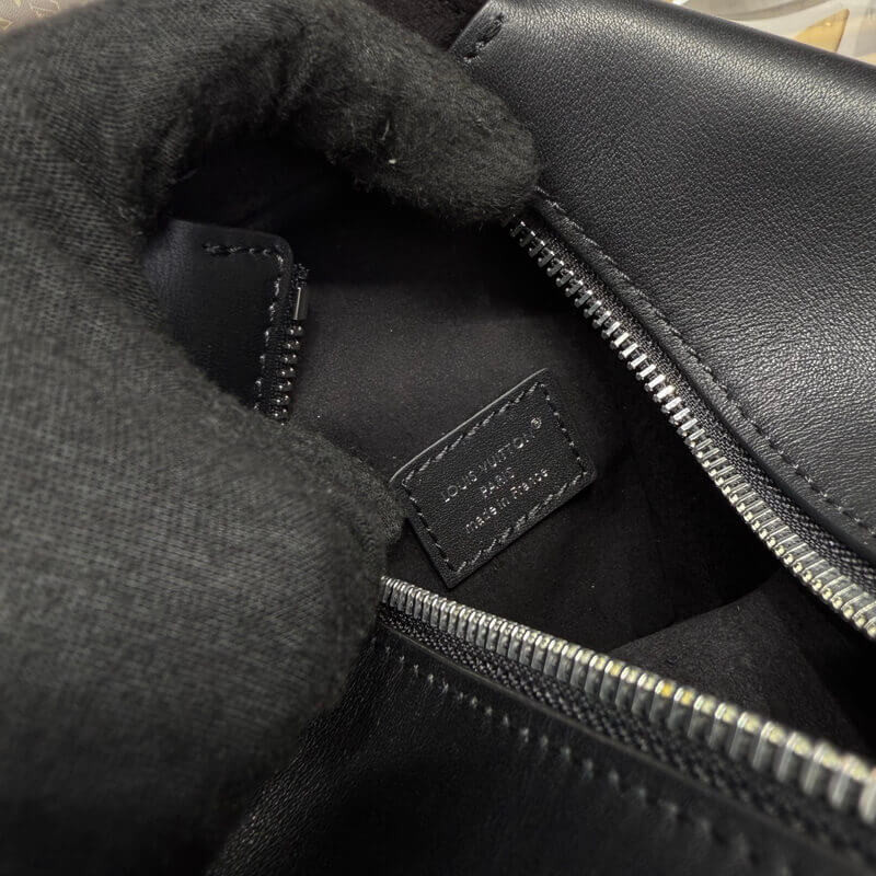 L0vis Vvtt0n Side Trunk MM Embellished Stickers M25568