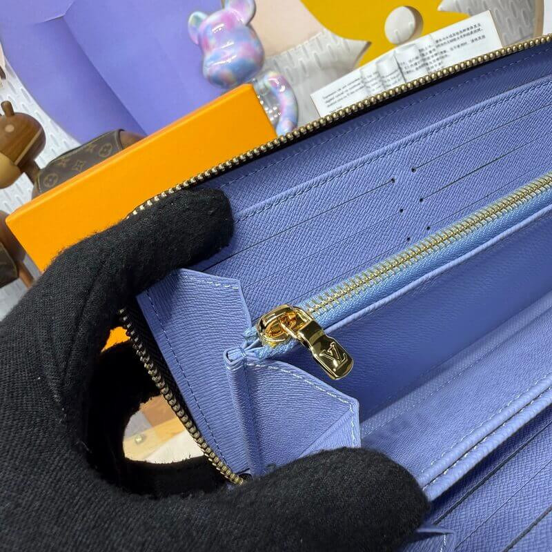 L0vis Vvtt0n Monogram Canvas Zippy Wallet M14815