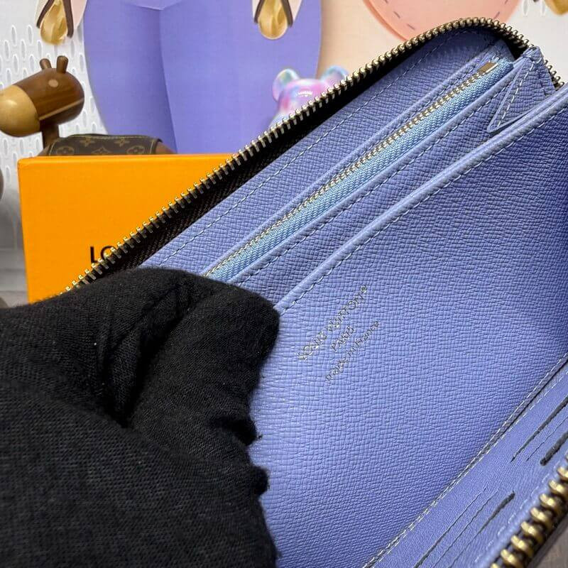 L0vis Vvtt0n Monogram Canvas Zippy Wallet M14815