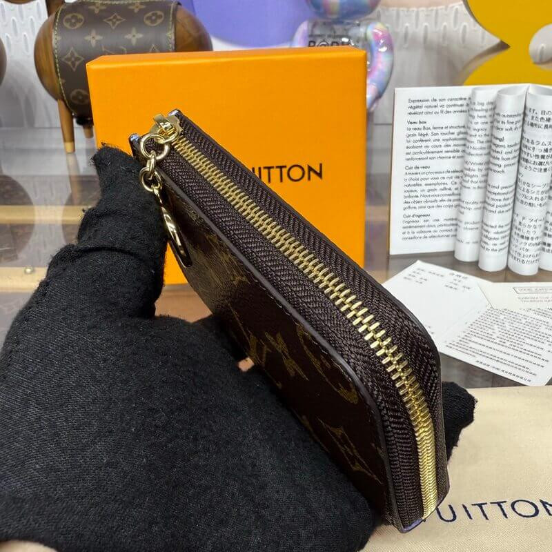 L0vis Vvtt0n Monogram Canvas Noa Compact Wallet M14530