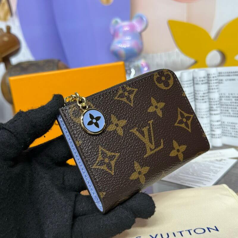 L0vis Vvtt0n Monogram Canvas Noa Compact Wallet M14530