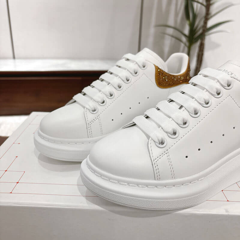 A1exa*der Mcqv*en Oversized Sneaker in White/Gold Glitter 666407