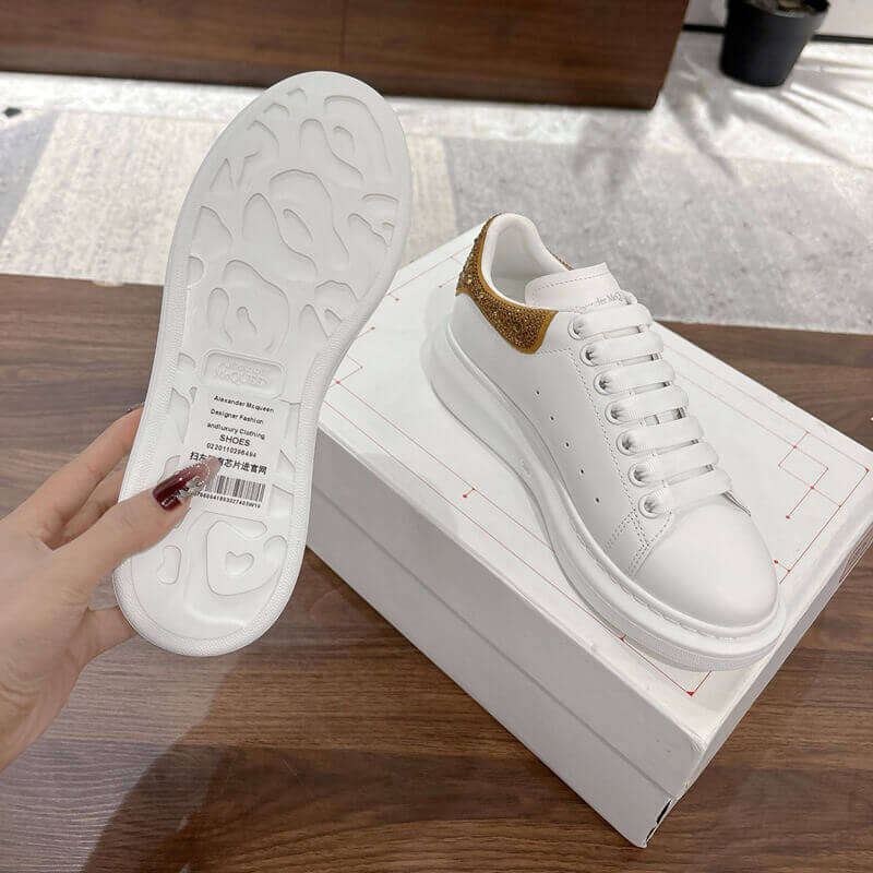 A1exa*der Mcqv*en Oversized Sneaker in White/Gold Glitter 666407
