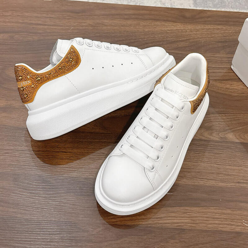 A1exa*der Mcqv*en Oversized Sneaker in White/Gold Glitter 666407