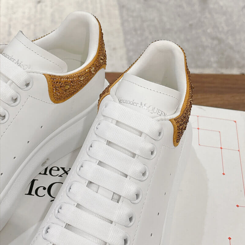 A1exa*der Mcqv*en Oversized Sneaker in White/Gold Glitter 666407