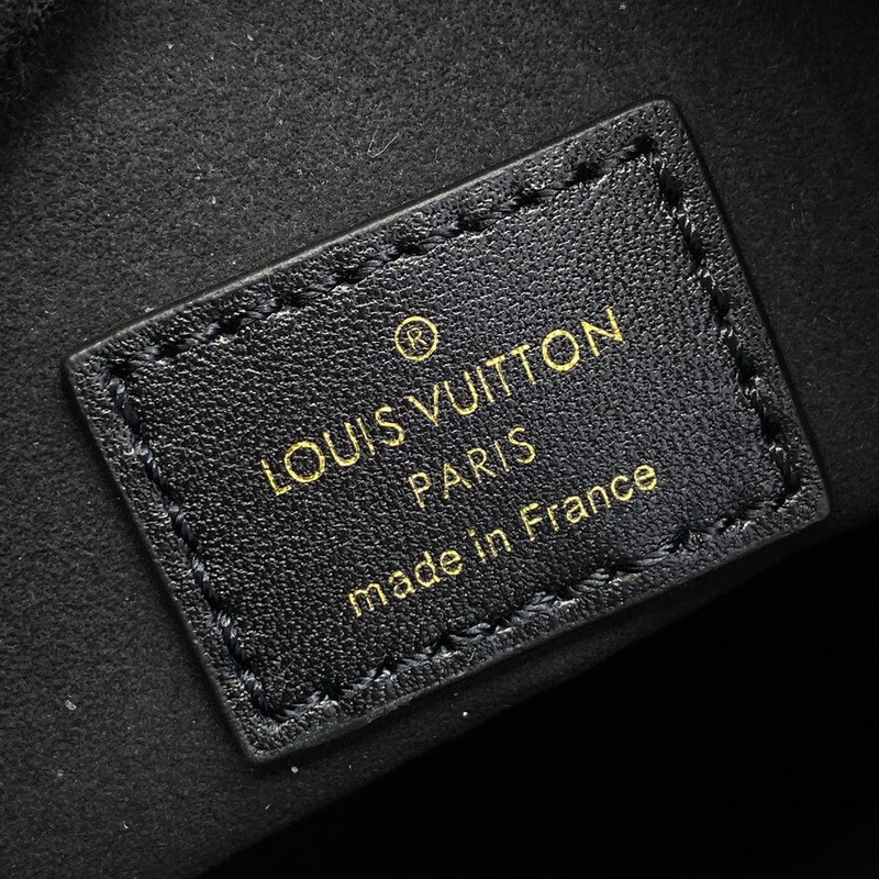 L0vis Vvtt0n Canoe Bag M83480