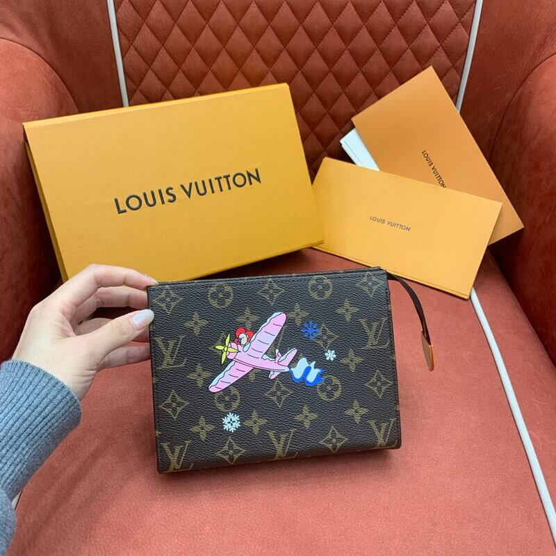 L0vis Vvtt0n Trio Toilet Pouch M15357