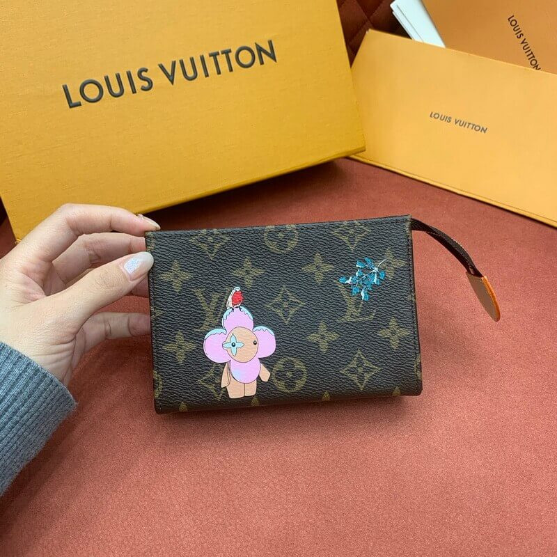 L0vis Vvtt0n Trio Toilet Pouch M15357