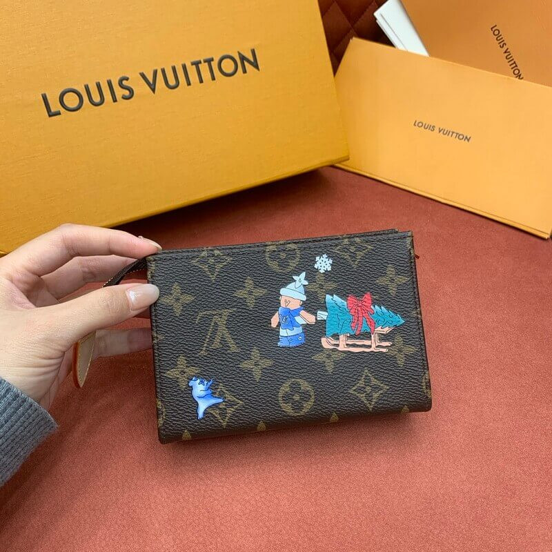 L0vis Vvtt0n Trio Toilet Pouch M15357