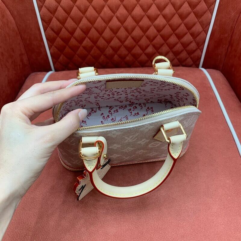 L0vis Vvtt0n Alma BB M25728