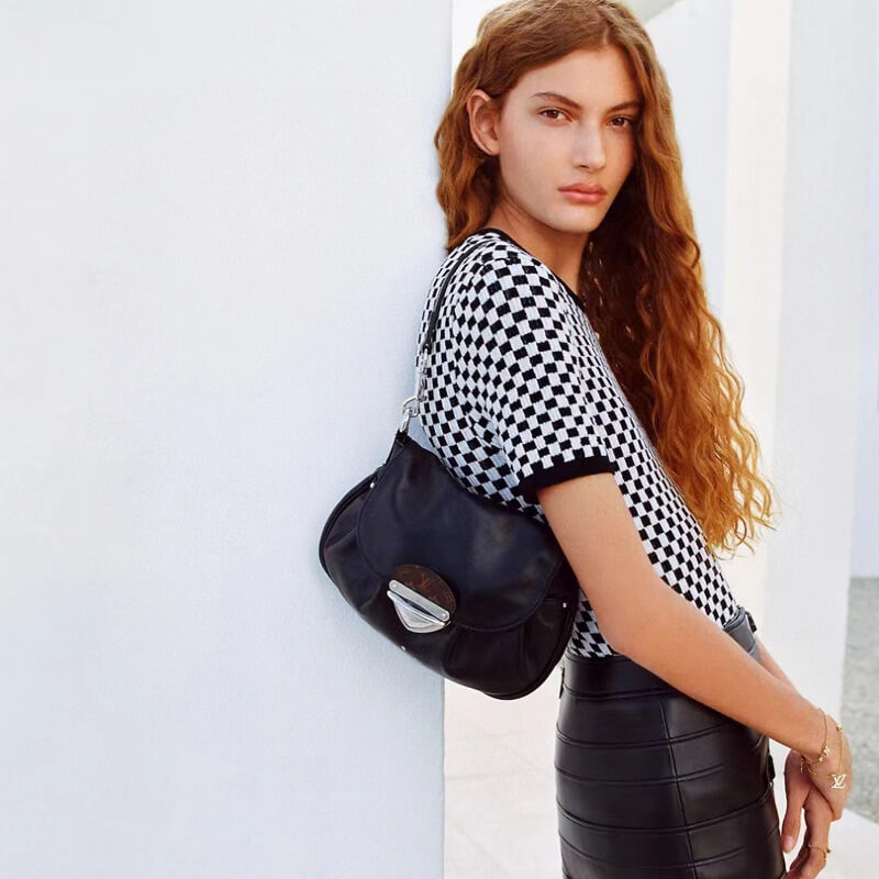 L0vis Vvtt0n Sunset Vibe M12192 Lambskin leather