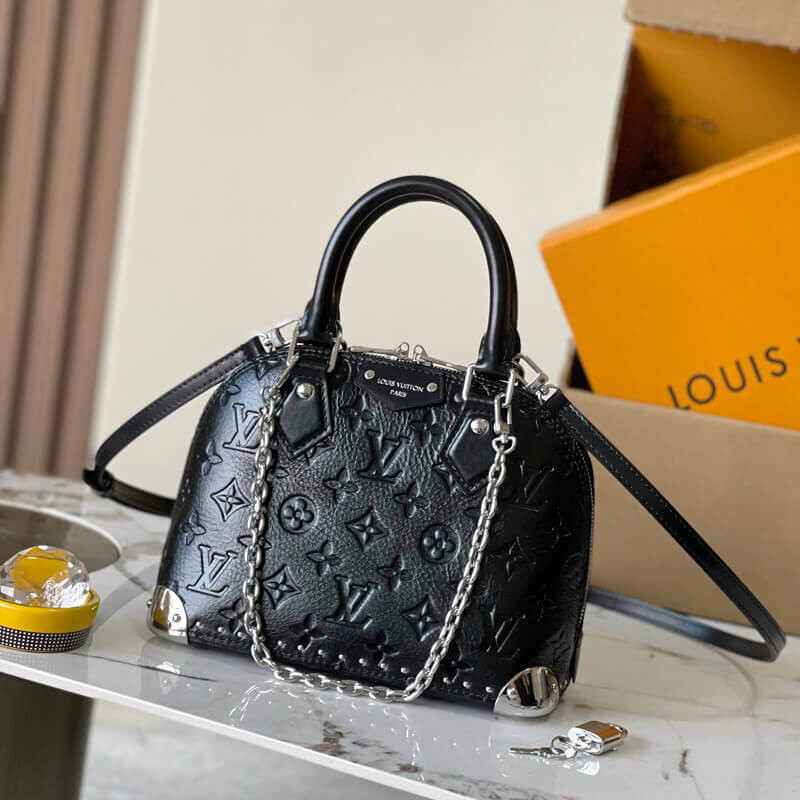 L0vis Vvtt0n Alma Trunk BB M27812