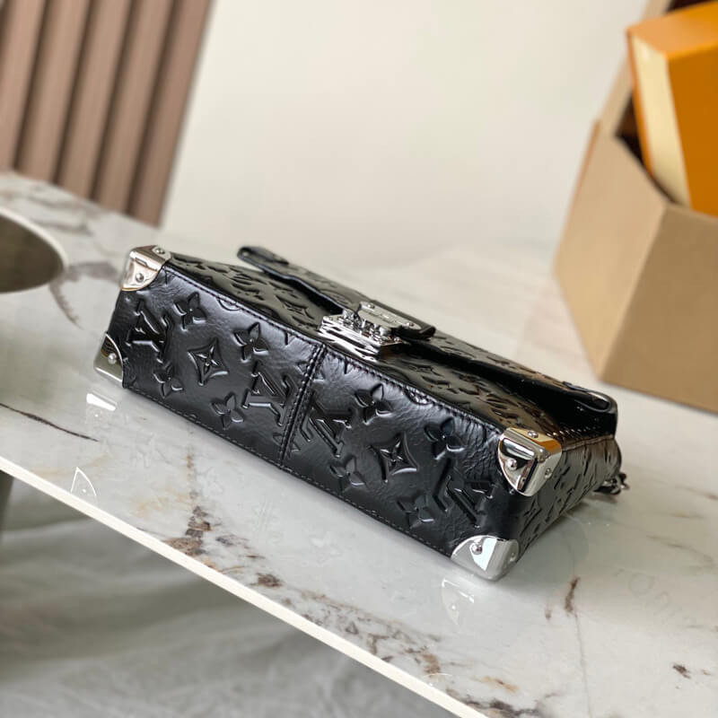 L0vis Vvtt0n Trunkie Bag M28137