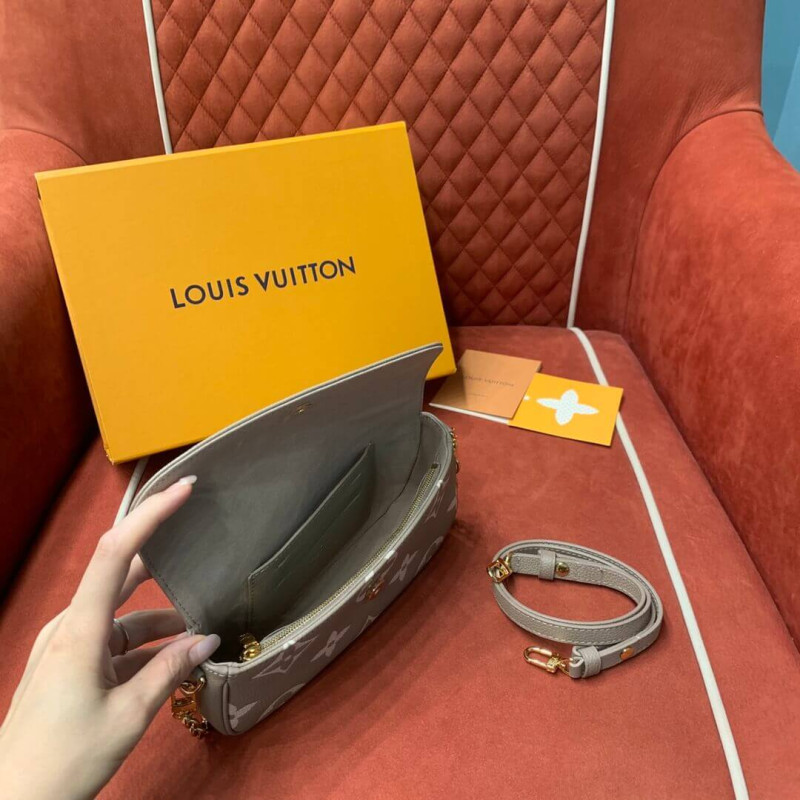 L0vis Vvtt0n Wallet On Chain Ivy M82211