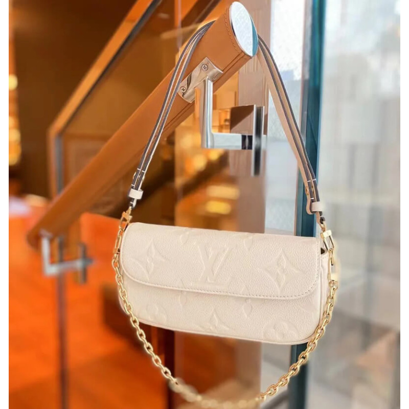 L0vis Vvtt0n Wallet On Chain Ivy M82210 M82154