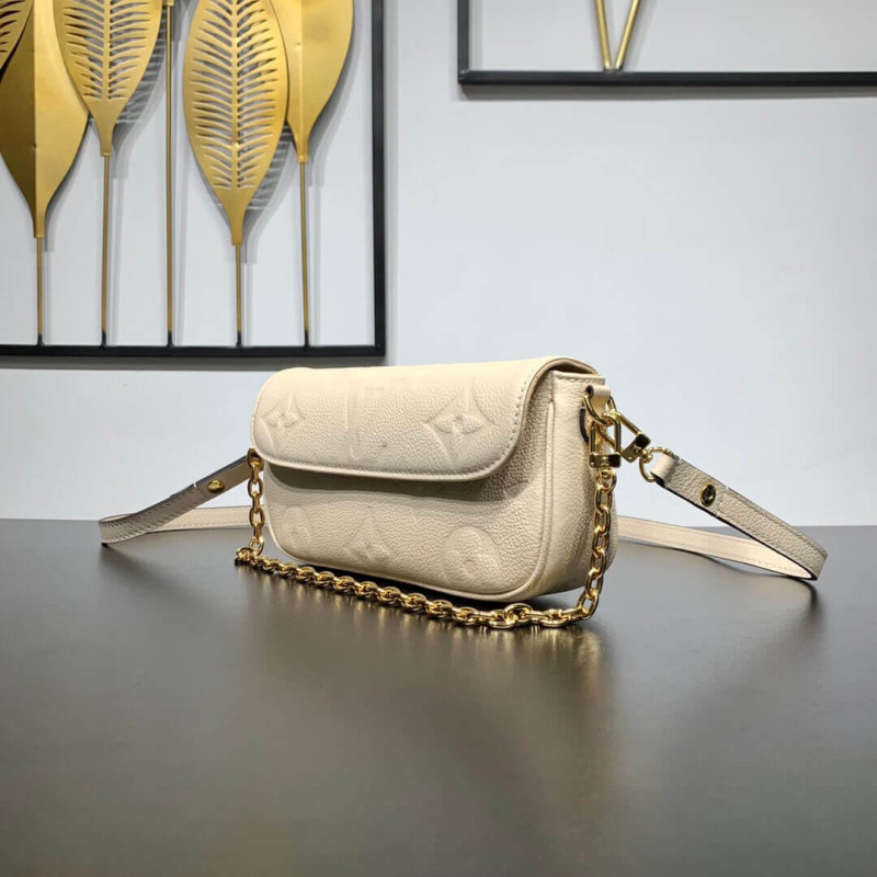 L0vis Vvtt0n Wallet On Chain Ivy M82210 M82154