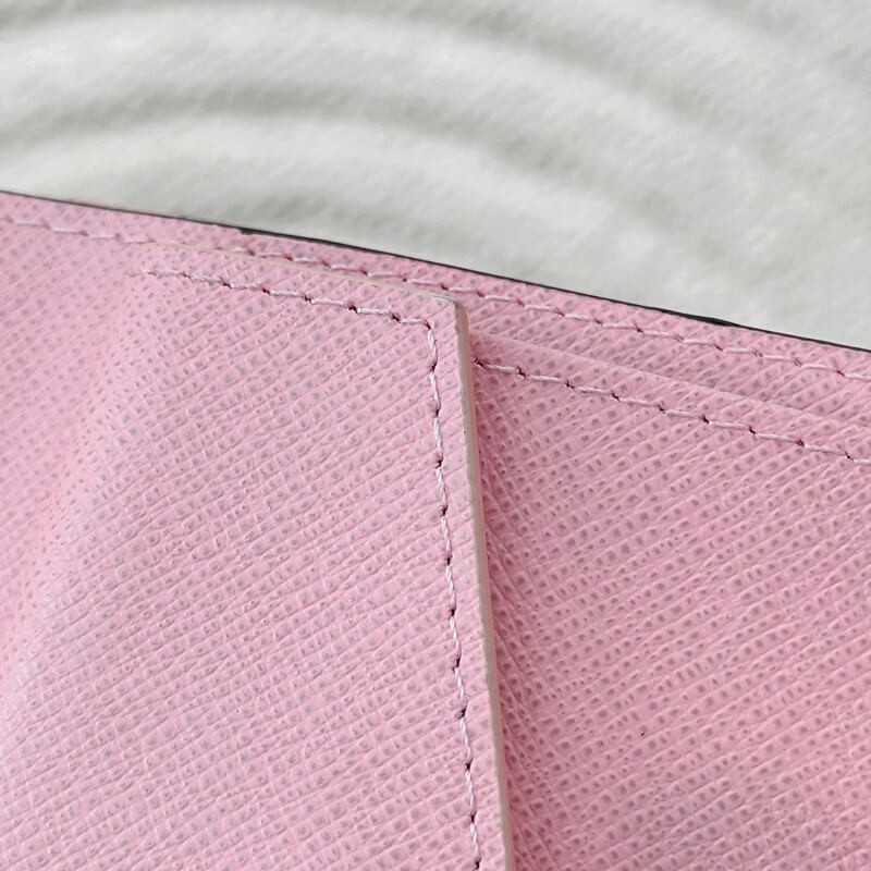 L0vis Vvtt0n LV Charm Pocket Wallet M14631