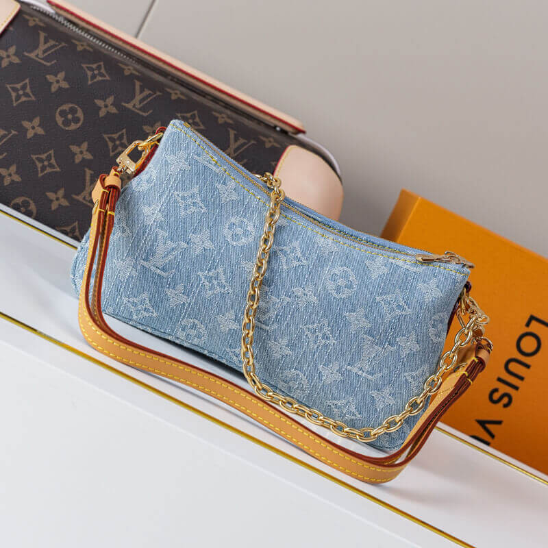 L0vis Vvtt0n Denim Liv Pochette M83532