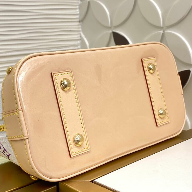 L0vis Vvtt0n LV x TM Alma BB M13078