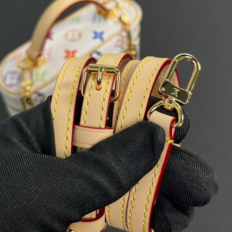 L0vis Vvtt0n LV x TM Vanity Chain Pouch M13662