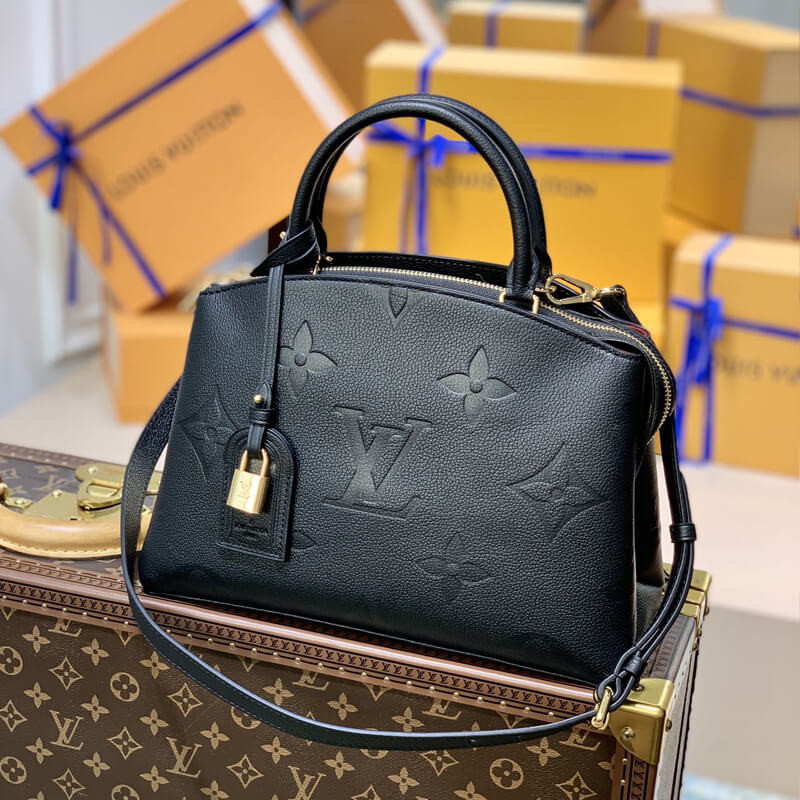 L0vis Vvtt0n Petit Palais PM M58916