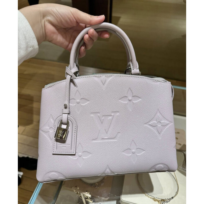 L0vis Vvtt0n Petit Palais PM M13803