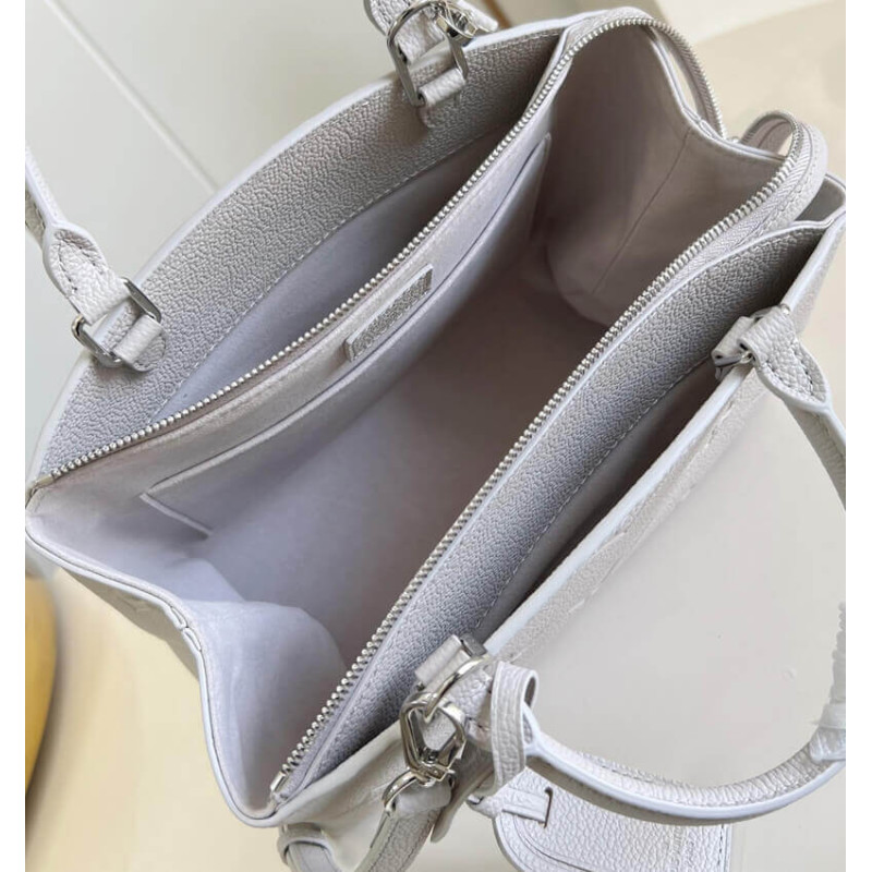 L0vis Vvtt0n Petit Palais PM M13803