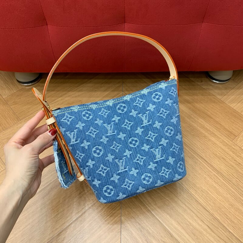 L0vis Vvtt0n All In BB M28107 Blue Denim