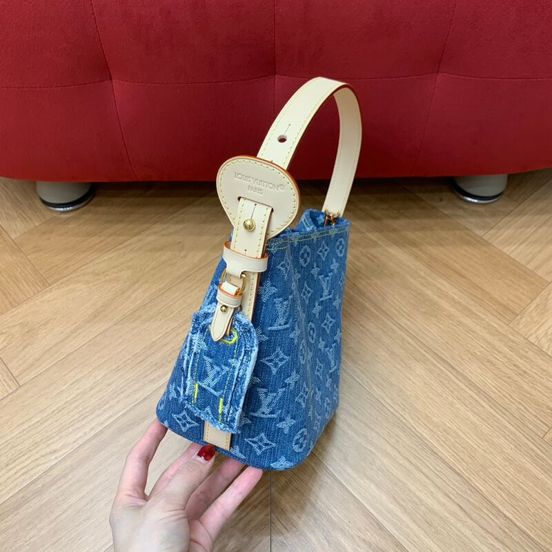 L0vis Vvtt0n All In BB M28107 Blue Denim