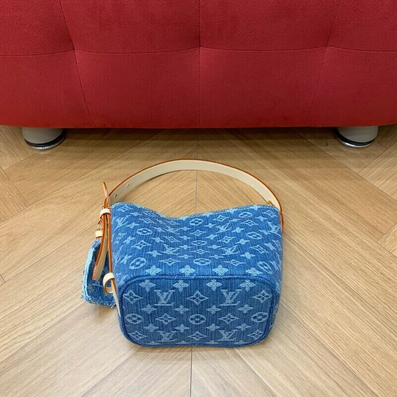 L0vis Vvtt0n All In BB M28107 Blue Denim